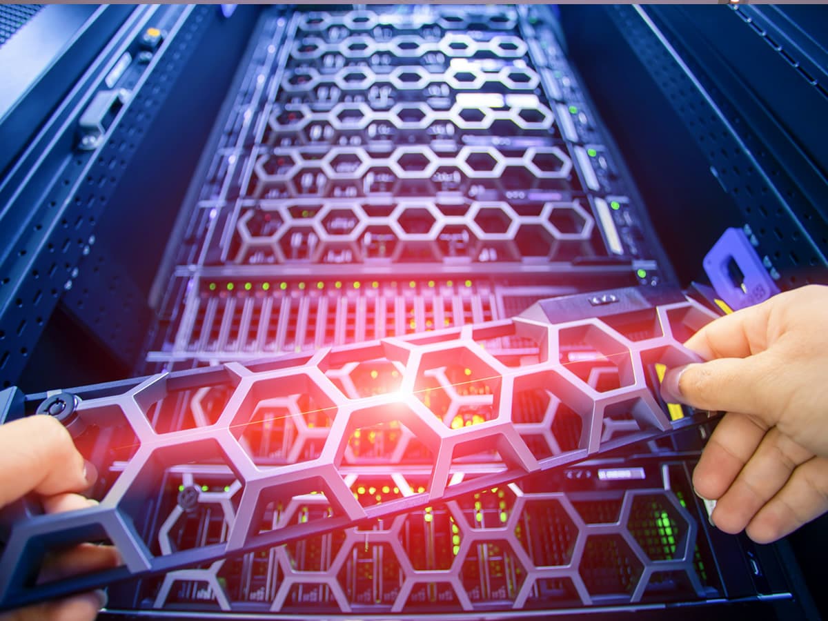 Zystum Solutions Partner professional IT team and facility